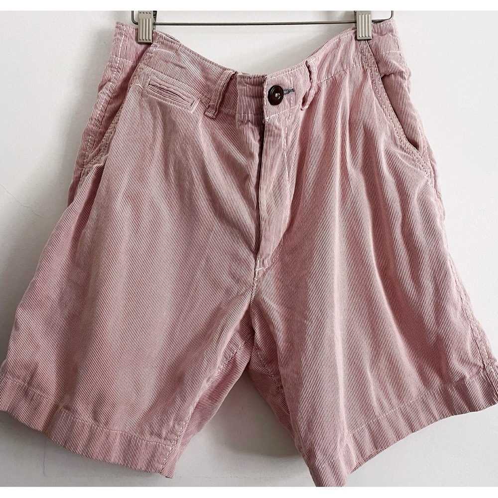 American Eagle Outfitters • Classic Flat Front Red White Seersucker Shorts